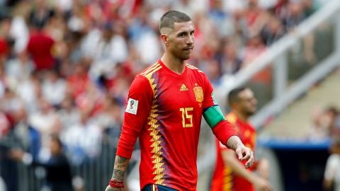 Sergio Ramos, con gesto contrariado en el partido de la selecci&oacute;n espa&ntilde;ola