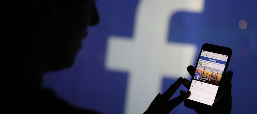 Facebook Facebook