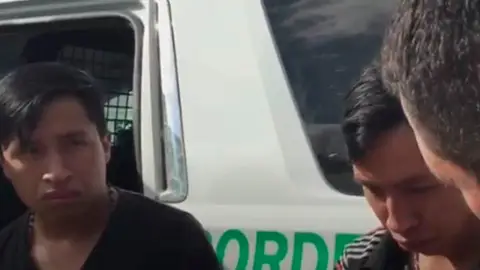 Rigoberto y Antonio, los hermanos que lo perdieron todo en la erupción del volcán de Fuego Rigoberto y Antonio, los hermanos que lo perdieron todo en la erupción del volcán de Fuego