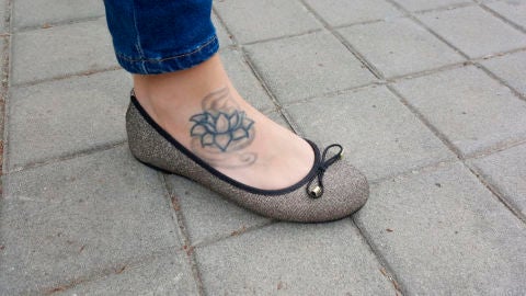 Imagen del tatuaje de la opositora a psic&oacute;loga militar 