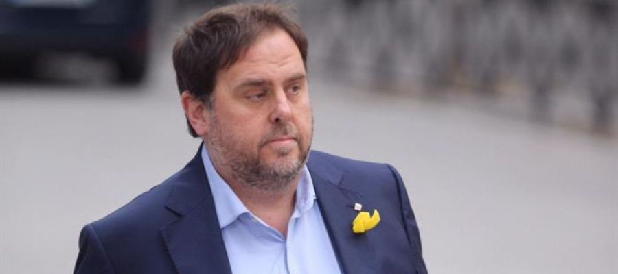 Antena 3 Noticias 1 (03-07-18) Junqueras, Romeva, Cuixart y Sánchez abandonan la cárcel de Valdemoro camino Cataluña Antena 3 Noticias 1 (03-07-18) Junqueras, Romeva, Cuixart y Sánchez abandonan la cárcel de Valdemoro camino Cataluña
