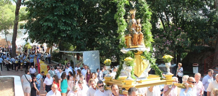 El divendres anterior al primer diumenge de setembre, es realitza la romeria des de l'ermita de la Patrona a la ciutat El divendres anterior al primer diumenge de setembre, es realitza la romeria des de l'ermita de la Patrona a la ciutat