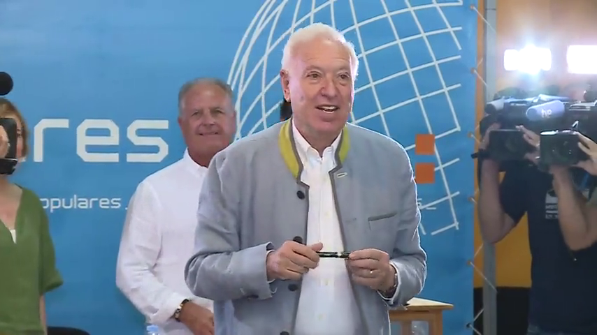 Margallo sobre los resultados: "No me han sorprendido, lo importante es que ahora haya una regeneración" Margallo sobre los resultados: "No me han sorprendido, lo importante es que ahora haya una regeneración"