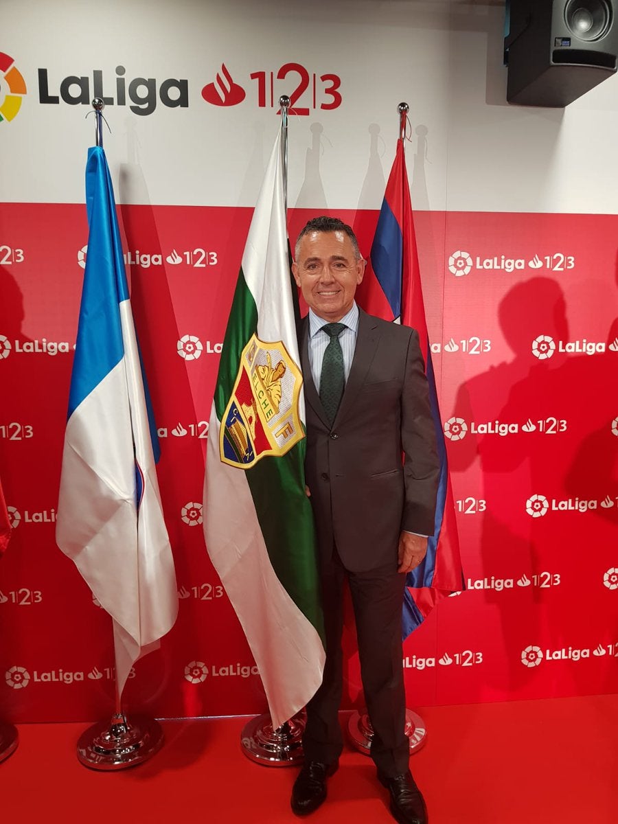 "El objetivo del Elche esta campaña es contar con 15.000 abonados" "El objetivo del Elche esta campaña es contar con 15.000 abonados"