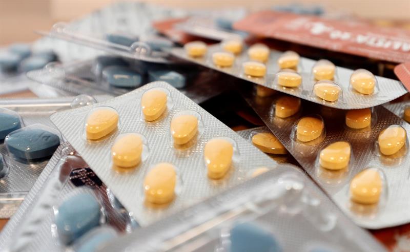 Sanidad retira más de un centenar de medicamentos para la tensión, pero advierte de que no se interrumpan los tratamientos Sanidad retira más de un centenar de medicamentos para la tensión, pero advierte de que no se interrumpan los tratamientos