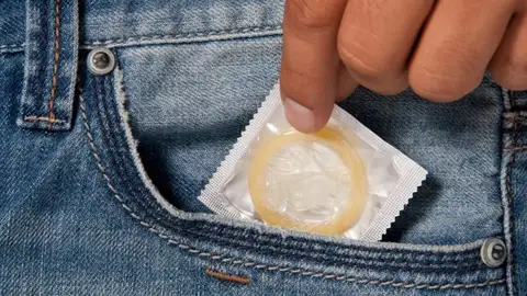 En la imagen un preservativo En la imagen un preservativo