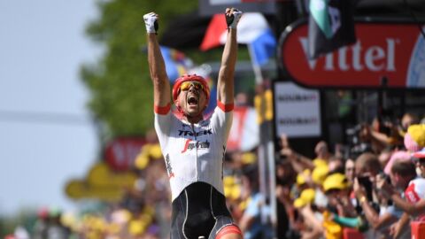 John Degenkolb celebra la victoria de etapa