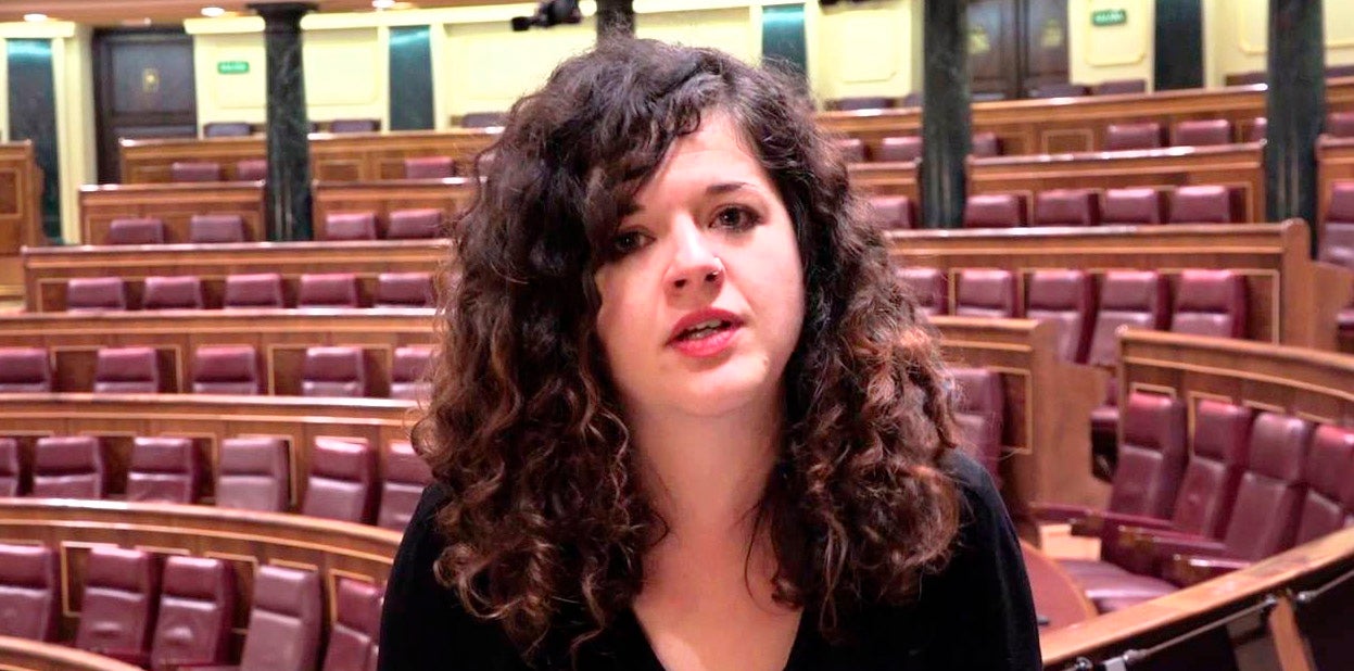 Sofía Castañón se compromete a presionar dentro del Gobierno para que el Vial de Jove "se licite antes de mayo de 2023" Sofía Castañón se compromete a presionar dentro del Gobierno para que el Vial de Jove "se licite antes de mayo de 2023"