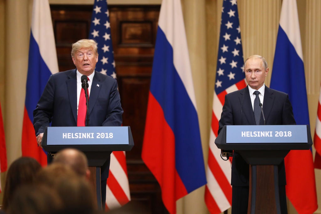 Trump lamenta que la trama rusa haya "mantenido separados" a EEUU y Rusia Trump lamenta que la trama rusa haya "mantenido separados" a EEUU y Rusia