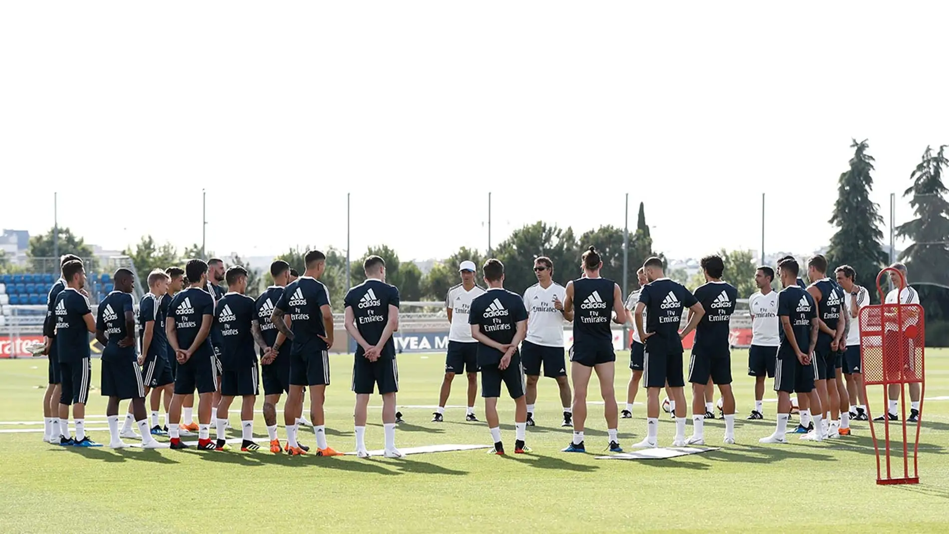 Lopetegui dirige su primer entrenamiento con el Real Madrid