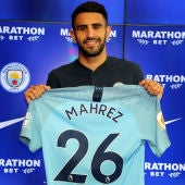 Mahrez, en su presentación con el City