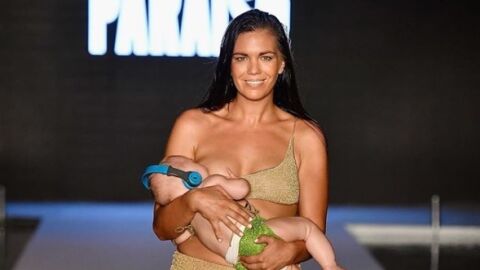 La modelo durante el desfile