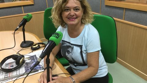 Hoy en "C&aacute;diz en la Onda", entre otras cosas, hablamos con Blanca Flores de las actividades que se celebran en el Espacio Literario "Fernando Qui&ntilde;ones", charlamos tambi&eacute;n con Susi Siguela, ella nos contar&aacute; como podemos colaborar con los Amigos del Monasterio Santa Mar&iacute;a del Arrabal, y por otro lado, todos los detalles de la nueva tienda solidaria de Madre Coraje con Jaime Rocha. 