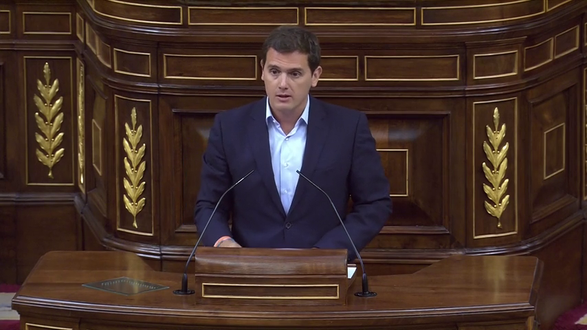 Albert Rivera: "No hay estelada tan grande para tapar lo que ha robado Convergencia" Albert Rivera: "No hay estelada tan grande para tapar lo que ha robado Convergencia"