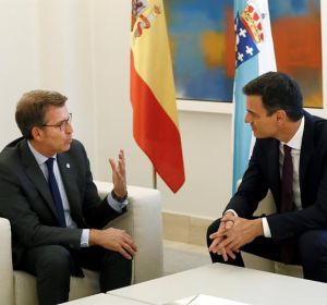 Pedro Sánchez y Alberto Núñez Feijóo se reúnen en Moncloa Pedro Sánchez y Alberto Núñez Feijóo se reúnen en Moncloa