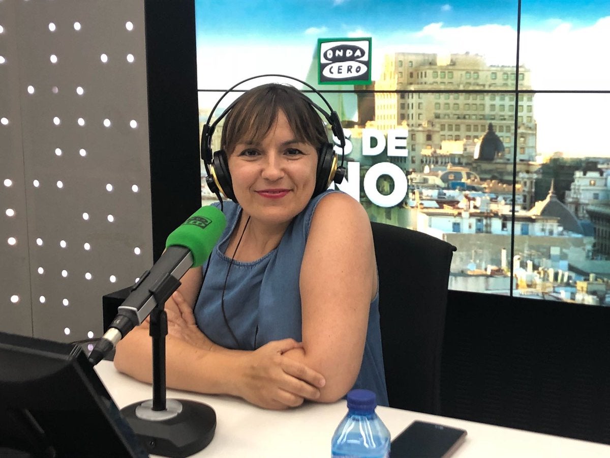 Sociedad Anónima: Mónica Menéndez, profesora que pretende concienciar a los jóvenes sobre el alcohol Sociedad Anónima: Mónica Menéndez, profesora que pretende concienciar a los jóvenes sobre el alcohol