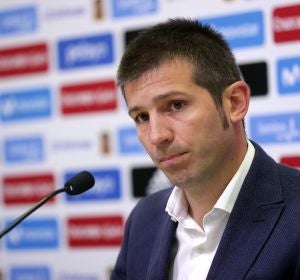 Albert Celades anuncia su despedida de la selección Albert Celades anuncia su despedida de la selección