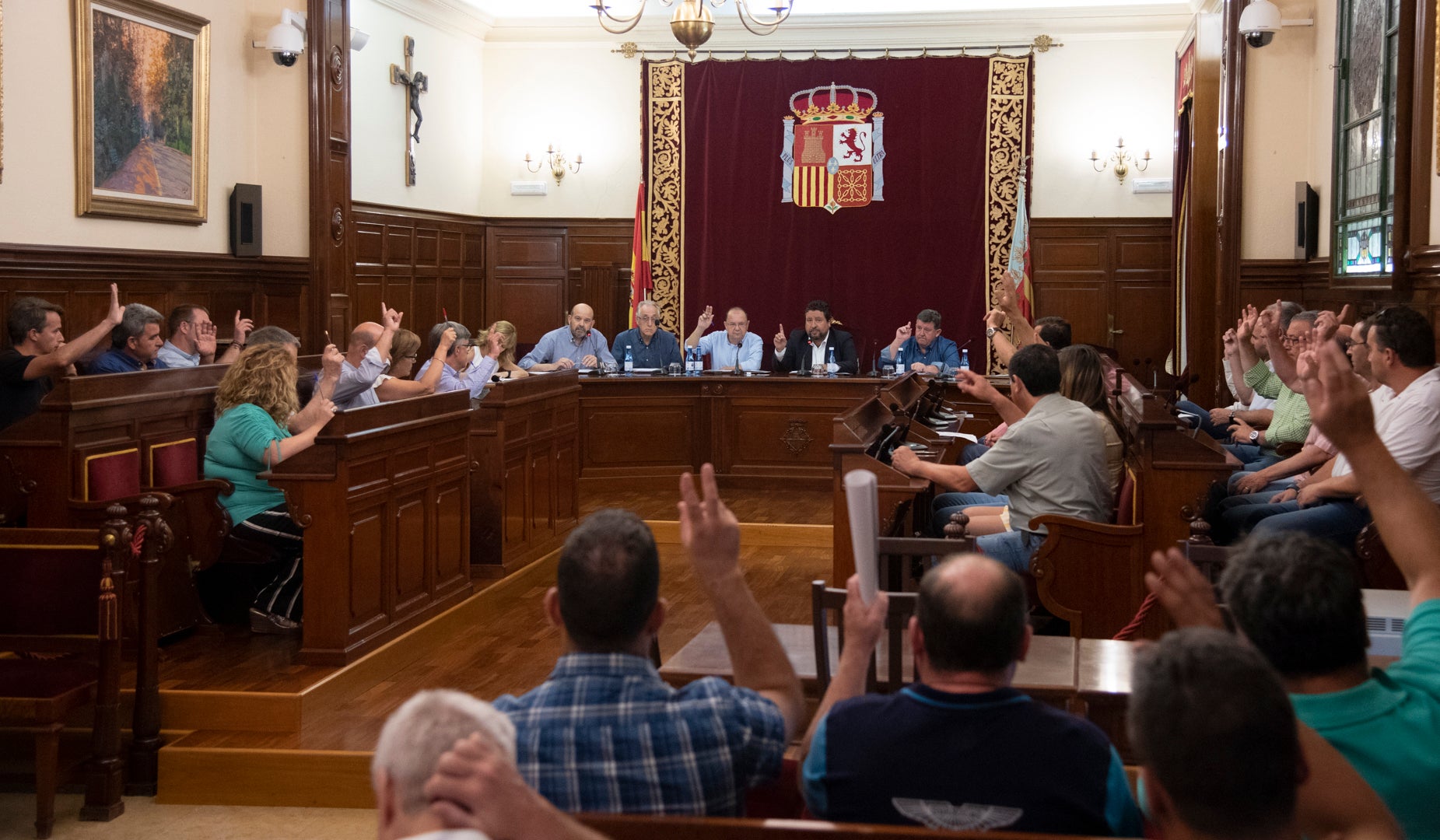 Aprobada la propuesta de Ciudadanos para frenar los recortes del transporte del Consell Aprobada la propuesta de Ciudadanos para frenar los recortes del transporte del Consell