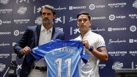 Renato Santos, nuevo fichaje del M&aacute;laga, junto a Caminero
