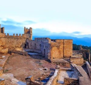 Vistas al Castillo de Alcalá de Xivert - Alcossebre. Vistas al Castillo de Alcalá de Xivert - Alcossebre.