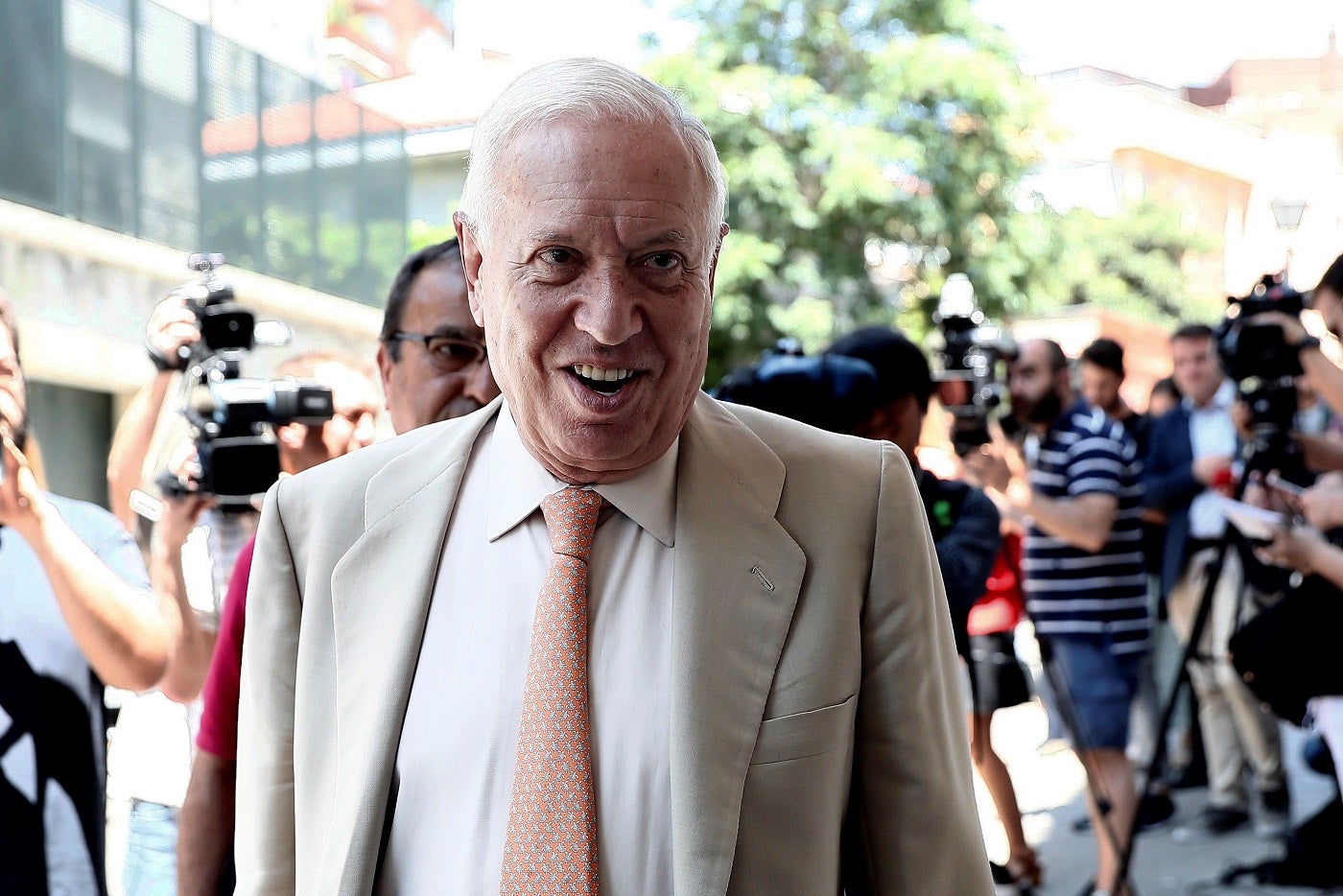 José Manuel García Margallo: "Cargar las tintas contra el embajador español exclusivamente, es hacer el caldo gordo al Gobierno" José Manuel García Margallo: "Cargar las tintas contra el embajador español exclusivamente, es hacer el caldo gordo al Gobierno"