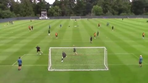 Lo nunca visto en el f&uacute;tbol: &iexcl;El golazo de doble tac&oacute;n de Ayoze P&eacute;rez!