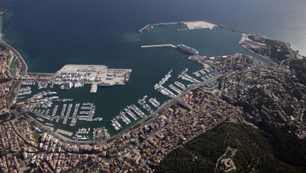 Imagen aérea del puerto de Palma