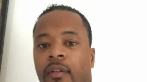 Evra cantando Evra cantando