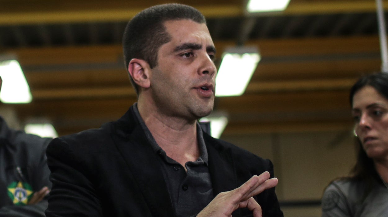 El "Dr. Bumbum" se declara inocente tras ser detenido por la muerte de una paciente El "Dr. Bumbum" se declara inocente tras ser detenido por la muerte de una paciente