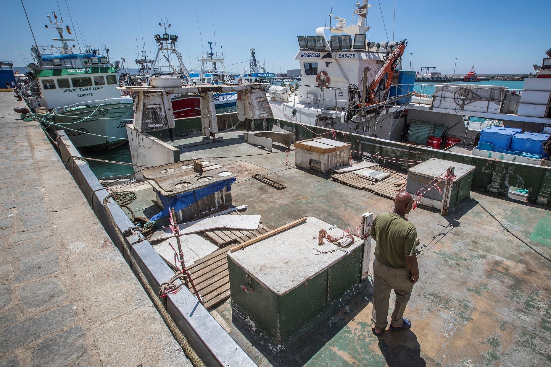 Los pescadores de Conil y Barbate, tras la anulación del acuerdo de pesca UE-Marruecos: entre la desaparición y el parón Los pescadores de Conil y Barbate, tras la anulación del acuerdo de pesca UE-Marruecos: entre la desaparición y el parón