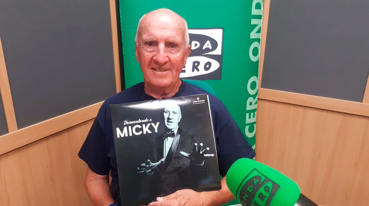 Micky Carreño: "Confunden mi voz con la de Jorge Muñoz Cobo" Micky Carreño: "Confunden mi voz con la de Jorge Muñoz Cobo"