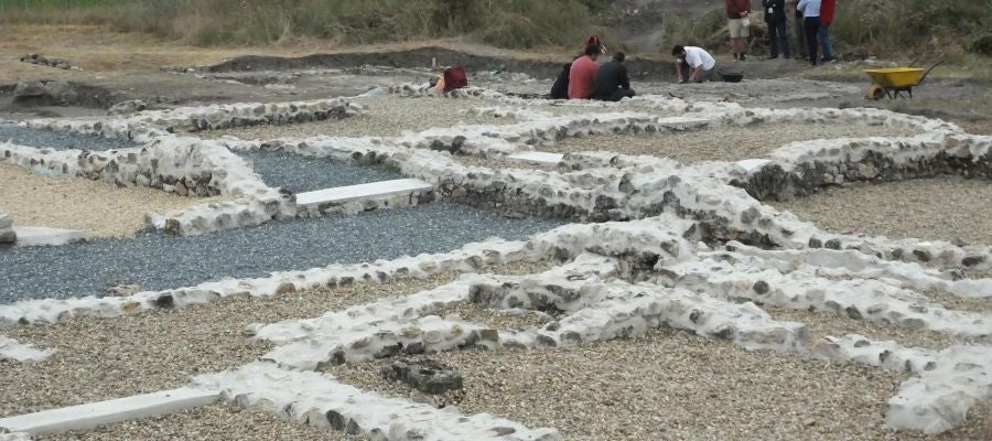 Yacimiento de Santa Lucía en Aguilafuente Yacimiento de Santa Lucía en Aguilafuente