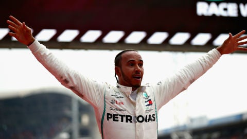 Lewis Hamilton celebra una victoria