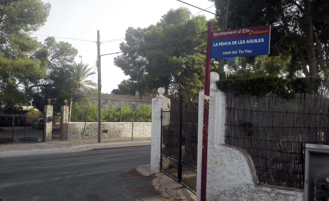 Ilicitanos por Elche pide al tripartito medidas que incrementen la presencia policial en las pedanías Ilicitanos por Elche pide al tripartito medidas que incrementen la presencia policial en las pedanías