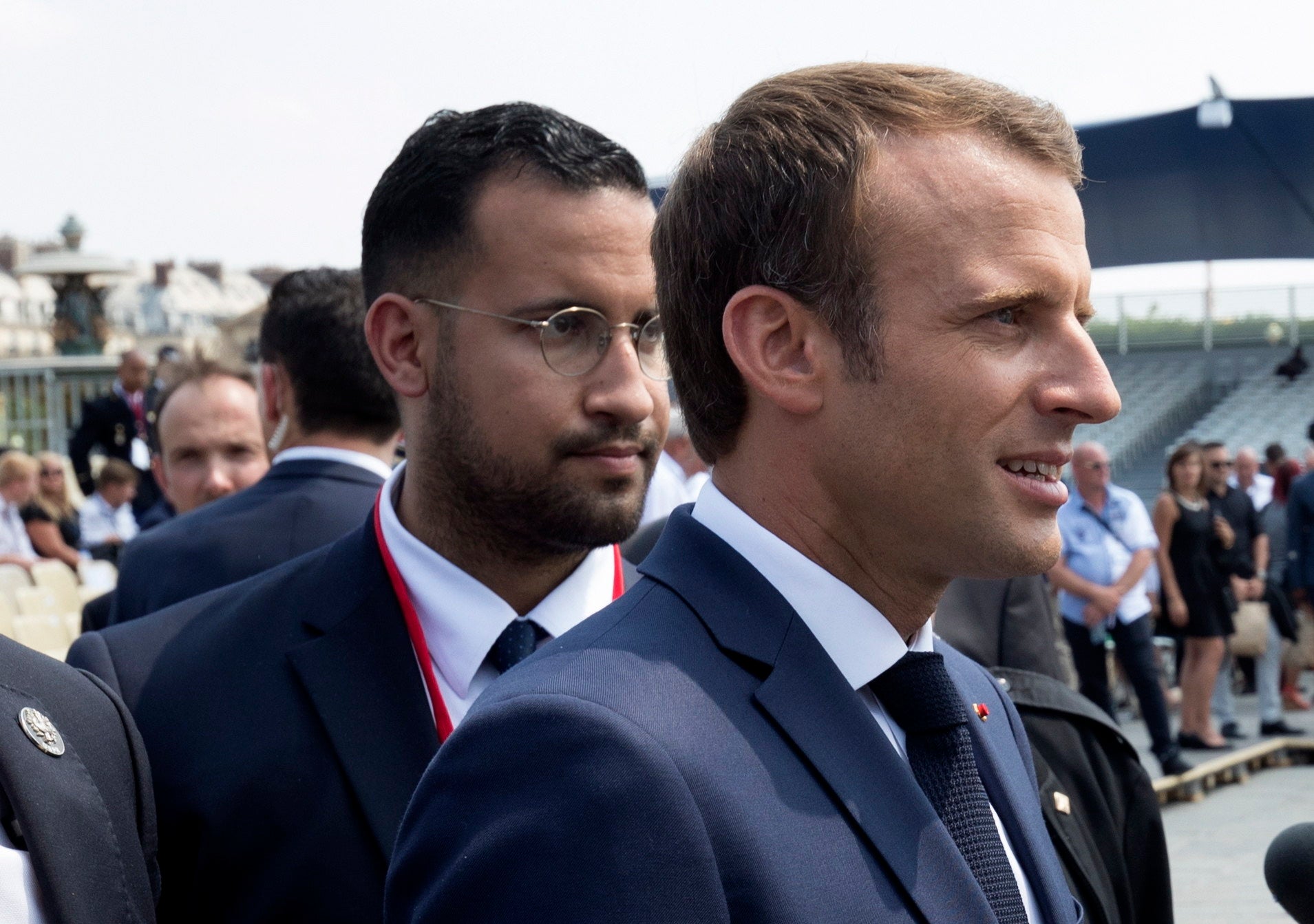 El guardaespaldas de Macron, imputado por violencia contra manifestantes El guardaespaldas de Macron, imputado por violencia contra manifestantes