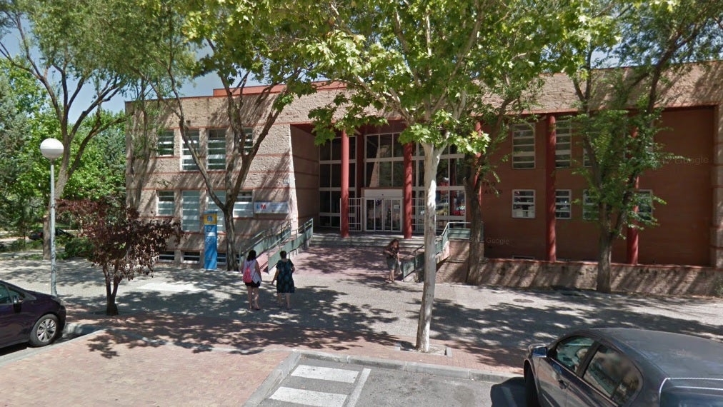 Condenados un médico y una enfermera por dejar morir a un hombre que sufrió un infarto a 70 metros del centro Condenados un médico y una enfermera por dejar morir a un hombre que sufrió un infarto a 70 metros del centro