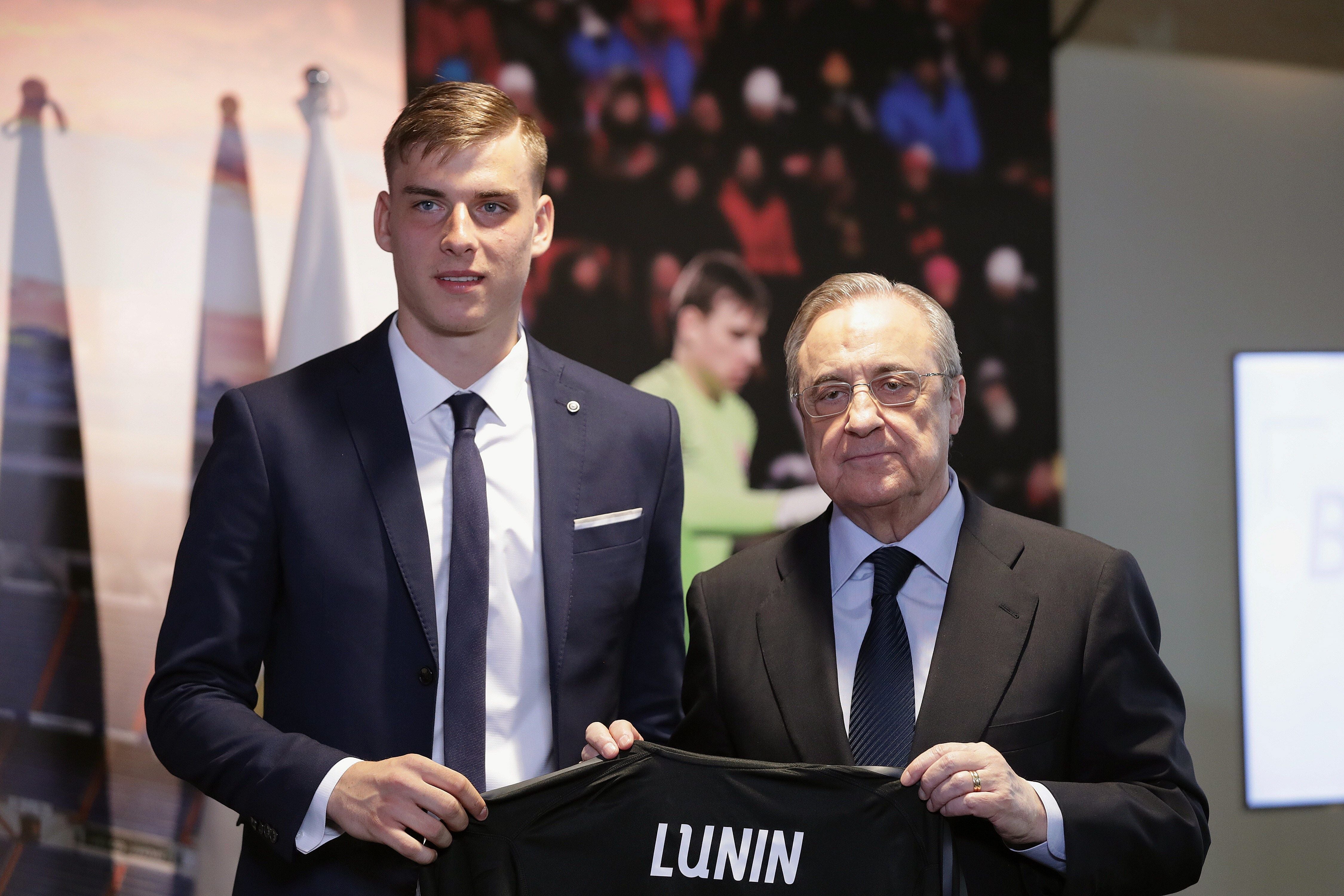 Andriy Lunin: "El Real Madrid siempre quiere más y con esto me identifico" Andriy Lunin: "El Real Madrid siempre quiere más y con esto me identifico"