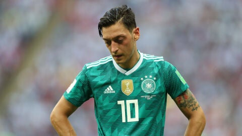 Mesut &Ouml;zil con la selecci&oacute;n alemana
