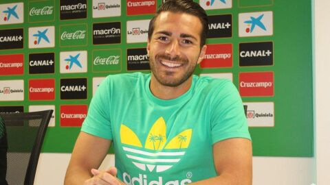 Xavi Torres en la sala de prensa del Real Betis durante su estancia en el equipo sevillano