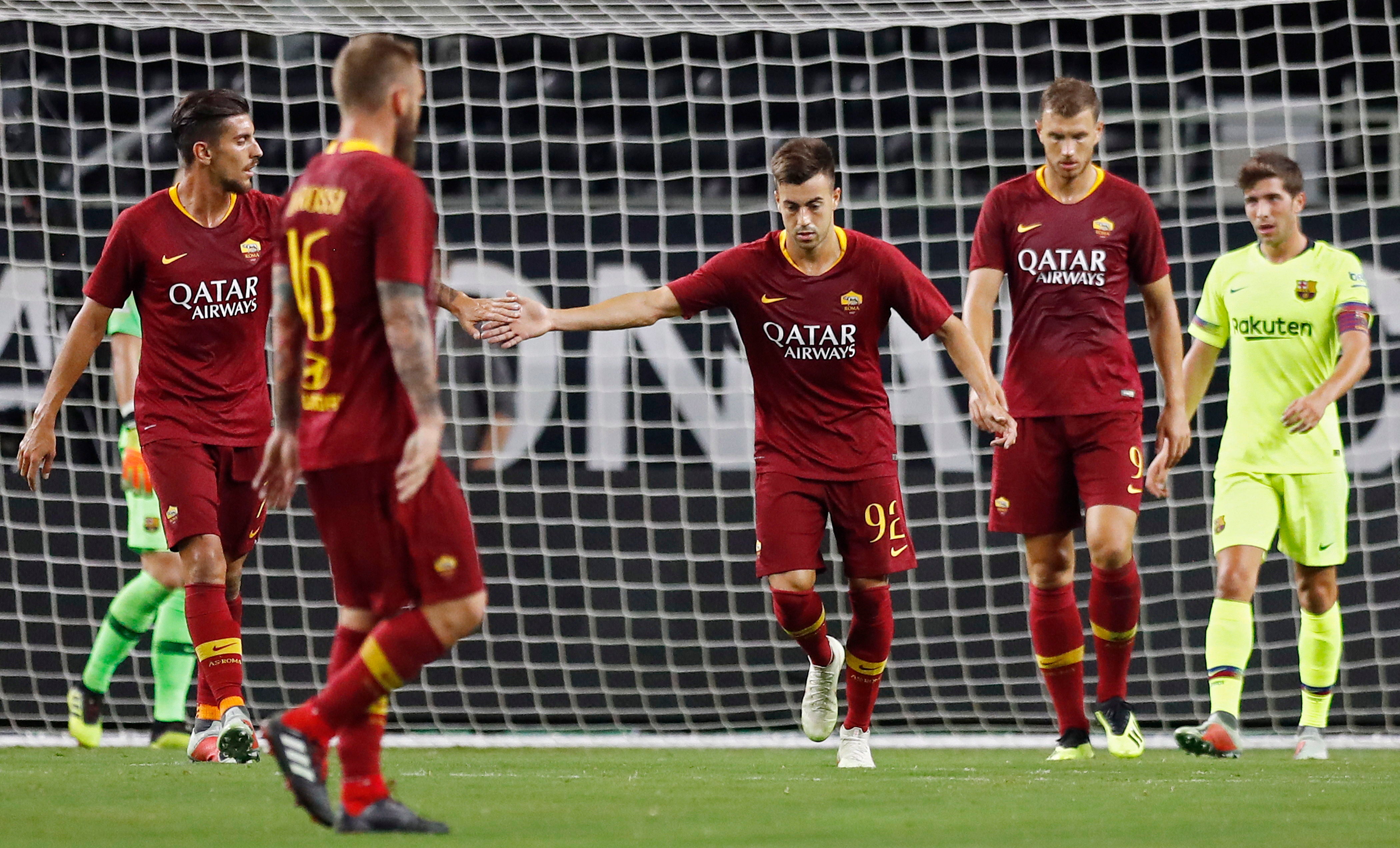 La Roma remonta, golea al Barça y se venga del fichaje de Malcom La Roma remonta, golea al Barça y se venga del fichaje de Malcom