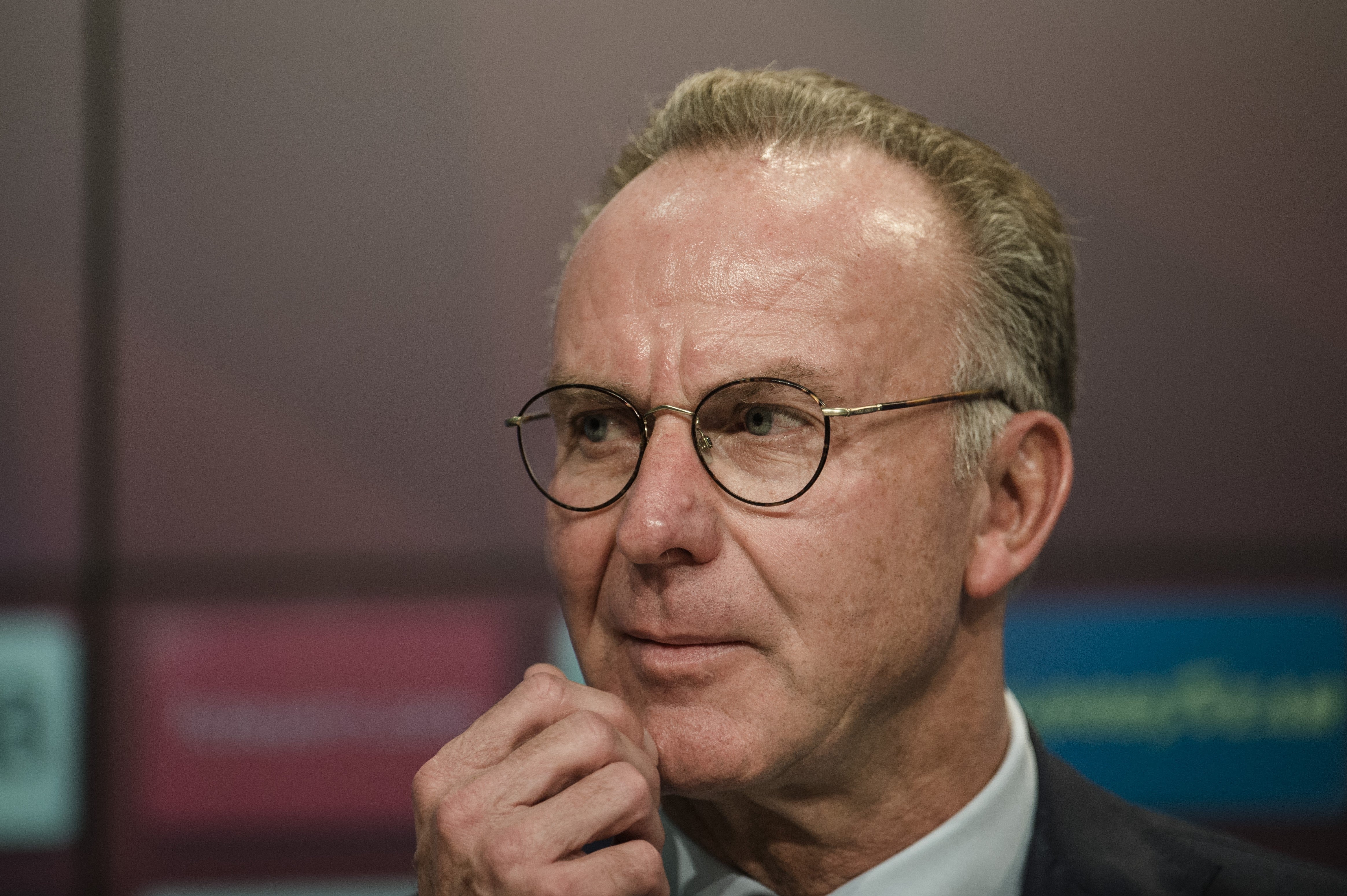 Rummenigge, sobre Cristiano: "El Bayern no pagaría tanto dinero por un futbolista de 33 años" Rummenigge, sobre Cristiano: "El Bayern no pagaría tanto dinero por un futbolista de 33 años"