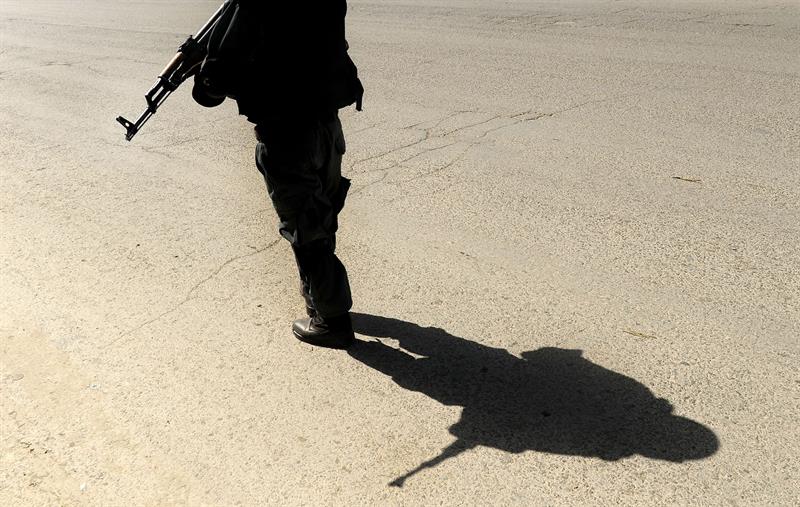 Los talibán invaden una base del Ejército en el norte de Afganistán Los talibán invaden una base del Ejército en el norte de Afganistán