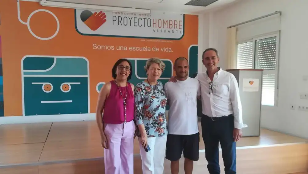 Momento de la visita a la Fundación Noray- Proyecto Hombre Alicante Momento de la visita a la Fundación Noray- Proyecto Hombre Alicante