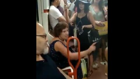 Discusi&oacute;n en el metro de Madrid frente a una actitud racista