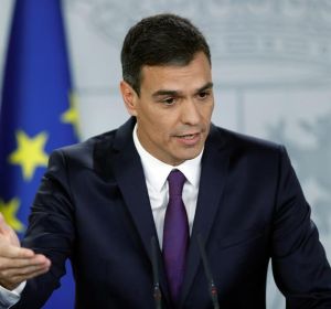 El presidente del Ejecutivo, Pedro Sánchez, durante su comparecencia en el Palacio de La Moncloa El presidente del Ejecutivo, Pedro Sánchez, durante su comparecencia en el Palacio de La Moncloa