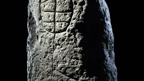 Tumba megalítica diosa del dolmen de Langeneichstädt. En busca de los Caminos Celestiales