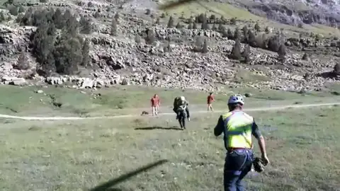 Los especialistas del GREIM de Benasque realizan más de tres rescates con éxito en menos de 24 horas Los especialistas del GREIM de Benasque realizan más de tres rescates con éxito en menos de 24 horas