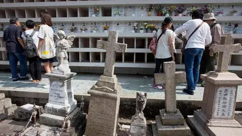 Prohíben los entierros en China en Jiangxi, China
