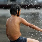 España sufre la peor ola de calor desde 1941 con máximas superiores a los 40 grados y temperaturas rércord también por la noche España sufre la peor ola de calor desde 1941 con máximas superiores a los 40 grados y temperaturas rércord también por la noche