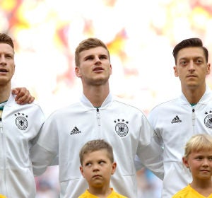Selección alemana cantando el himno Selección alemana cantando el himno